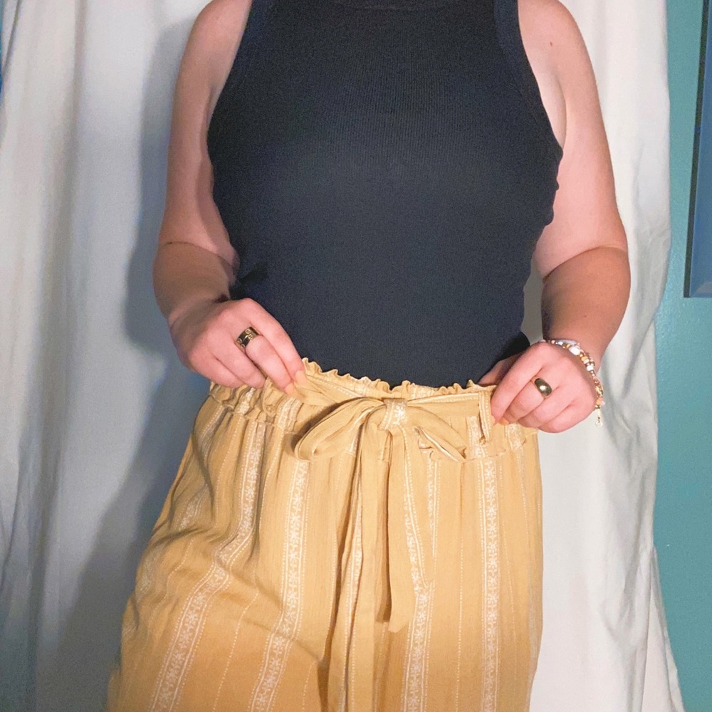 Boutique yellow and white flowy pants